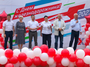 Культурно-Спортивный праздник "Здравствуйте, я ваш ученик" для работников железнодорожных организаций