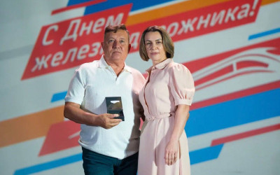 Музыка, грация и благодарность: как в ДК Железнодорожников прогремел главный концерт года ??
